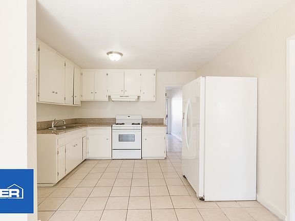 5th image of 2024 Sunrise Ln E #2
