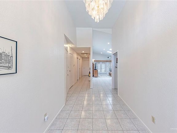 3rd image of 212 Diana Dr