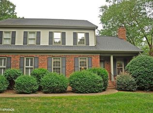 3326 Sharon Rd, Charlotte, NC 28211