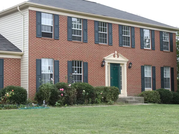 12805 Old Club Ln, Reston, VA 20191