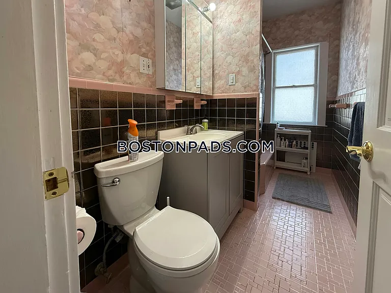 11 Bowdoin St #1 — Photo 41