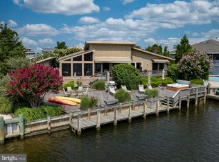 325 Cranberry Dr, Beach Haven, NJ 08008