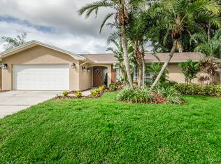 2996 Meadow Oak Dr N, Clearwater, FL 33761