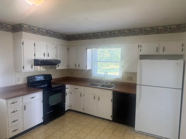 710 Dunes Cir, Lexington, KY 40505
