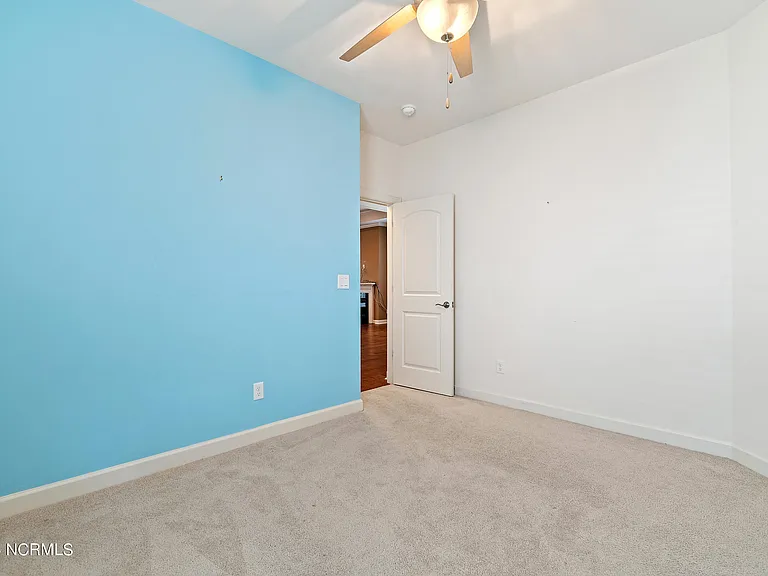 3219 Bay Winds Dr — Photo 18