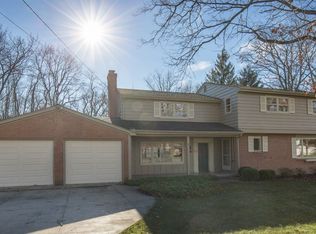 81 Dartmouth Dr, Canfield, OH
