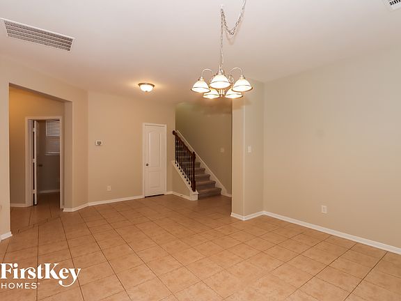 4th image of 1315 Lucas St