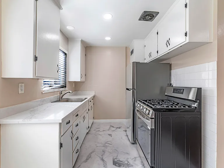 2132 Randolph Dr #2 — Photo 1