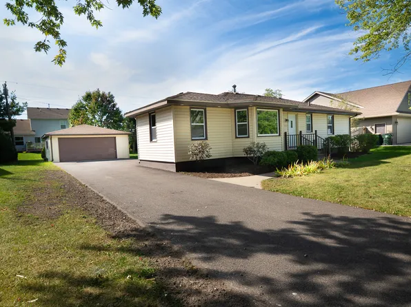 1857 Willow Rd, Twin Lakes, WI 53181