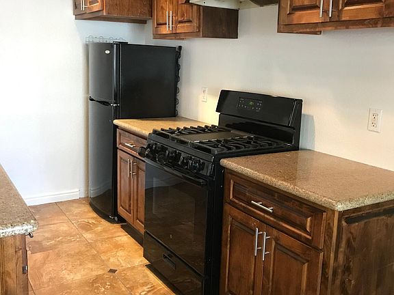 4th image of 240 S Avenue 54