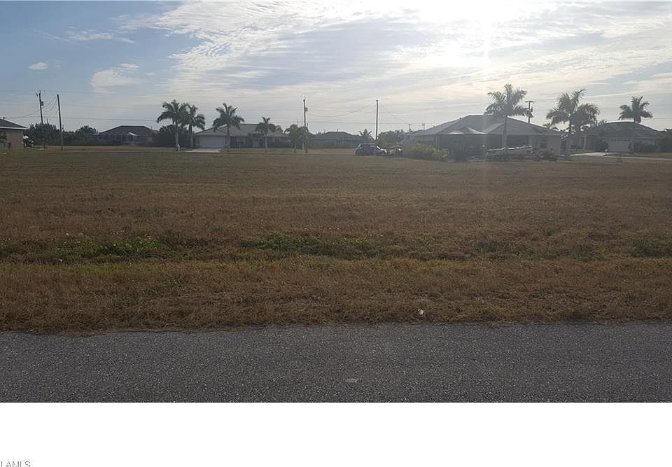 1st image of 1005 NW 35th Pl