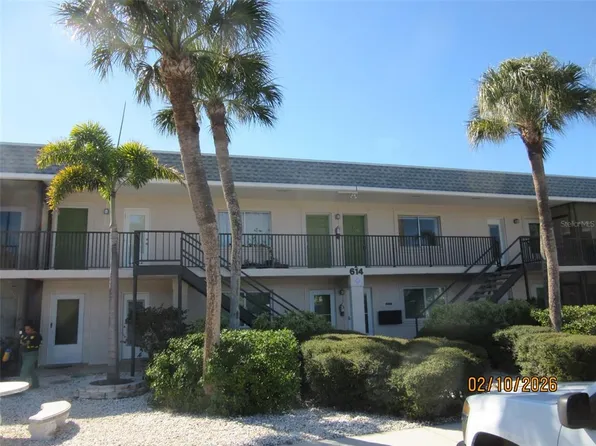 614 Guild Dr APT 15, Venice, FL 34285