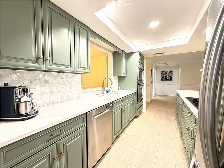 1004 SE 5th Ave — Photo 15