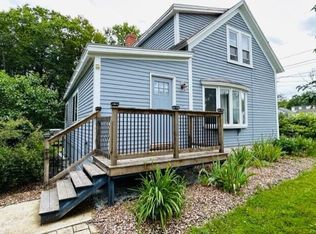 16 Whipple St, Springvale, ME 04083