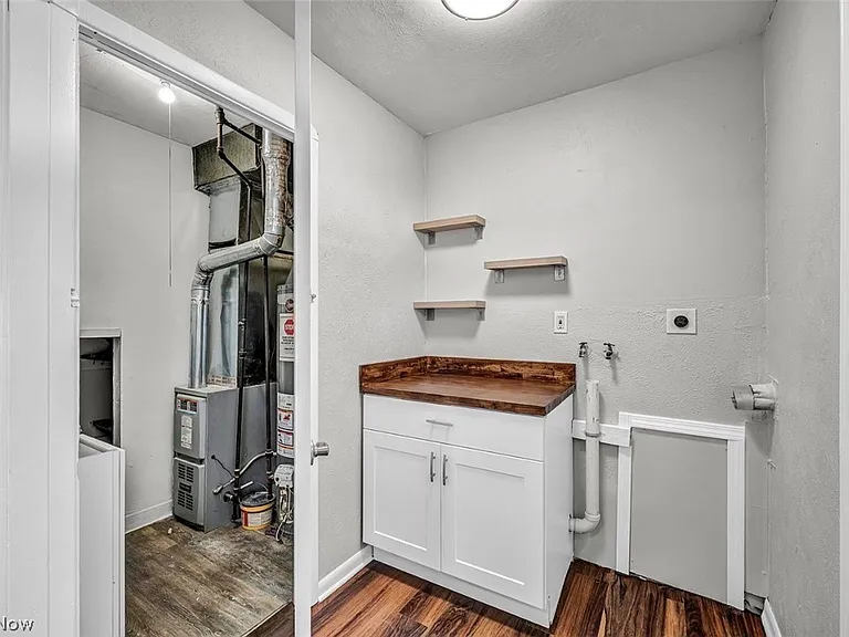 12508 Sobieski Ave — Photo 10