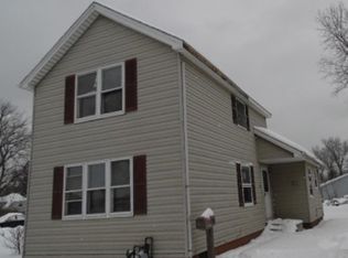 500 W Adams St, Conneaut, OH 44030