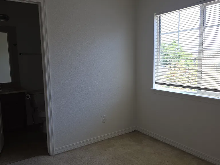 12850 Jasmine St #F — Photo 22