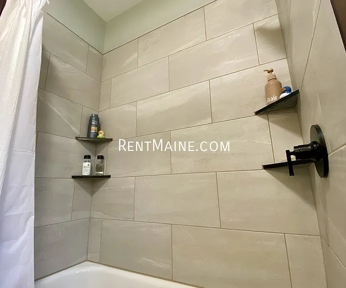 94 Otis St — Photo 10