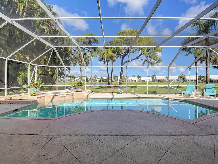 8320 Desmond Dr — Photo 26