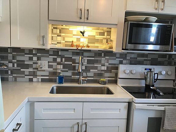 2nd image of 2111 NE 42nd Ct APT 207