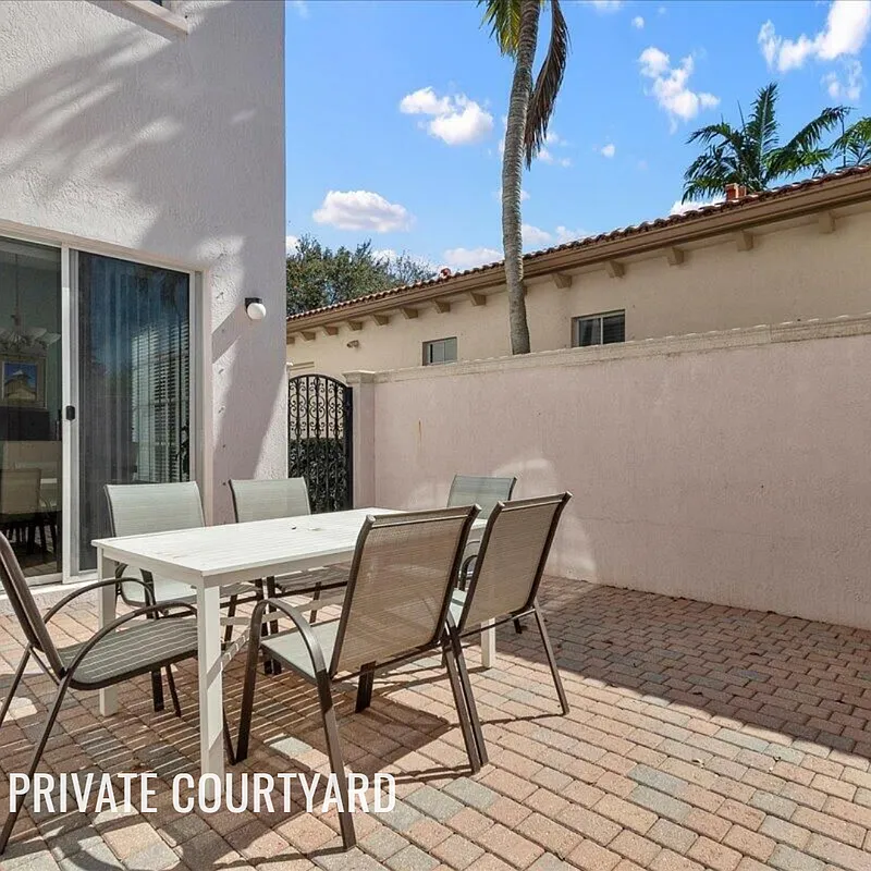 4 bed, 4.0 bath, 2770 sqft, $5,000 — Photo 2