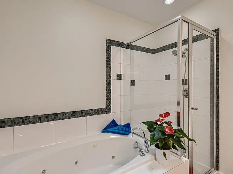 33 S Harrison St — Photo 11