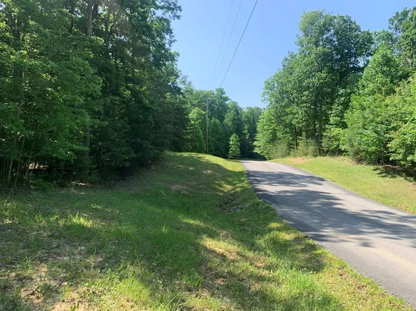 747 Hickory Nut Trl, Spencer, TN 38585