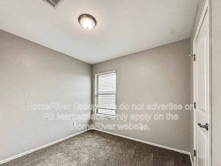 1729 Everglade Ct — Photo 14
