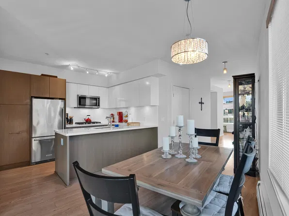 417 Great Northern Way #613, Vancouver, BC V5T 0G7