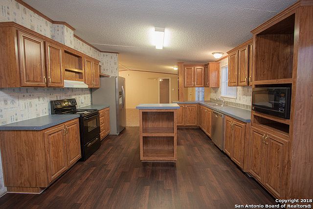 2nd image of 330 County Road 3822