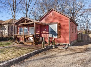 2125 N Travis Ave, Springfield, MO 65803