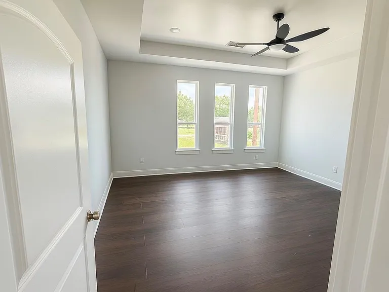 8132 Penrod St — Photo 11