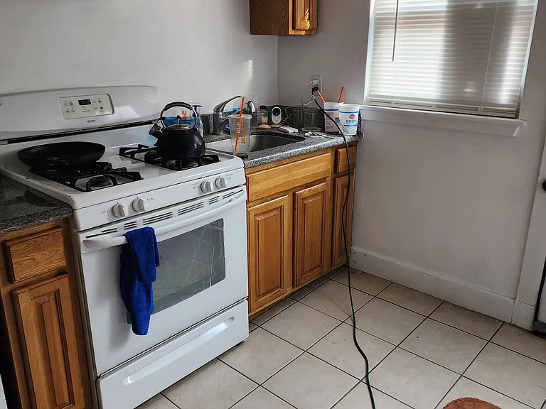 20 Shanley St #1L — Photo 2