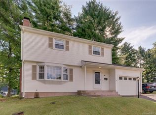 110 Wickham Dr, East Hartford, CT 06118