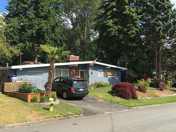2nd image of 302 157th Ave NE