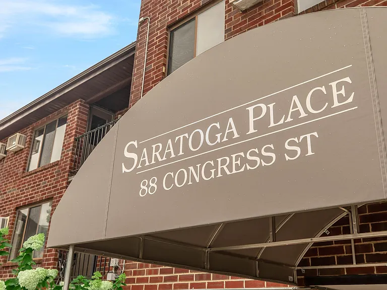 Saratoga Place — Photo 22