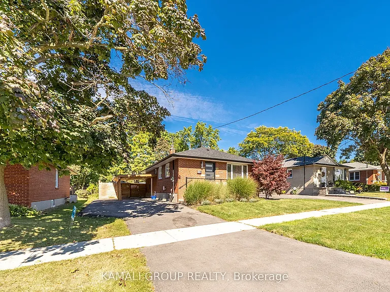 714 Gilbert St W #BASEMENT — Photo 2
