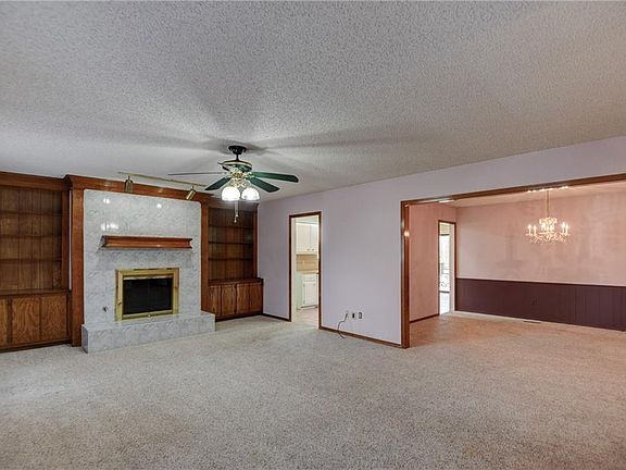 5th image of 709 Tumbleweed Dr