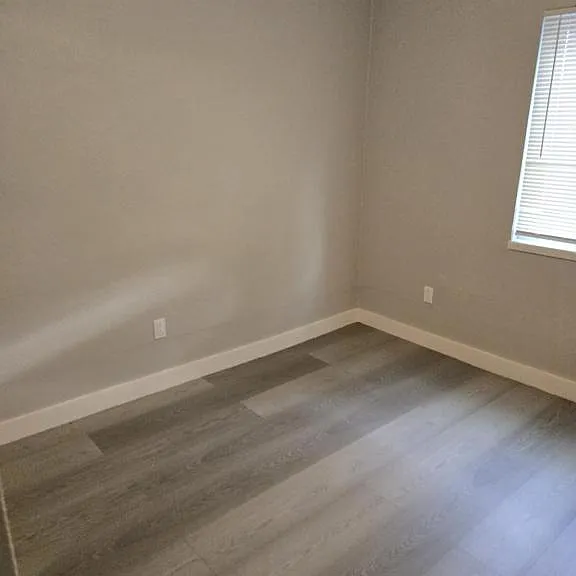 1036 N Sutter St — Photo 11
