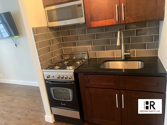 Rented by Heritage Realty LLC | media 4