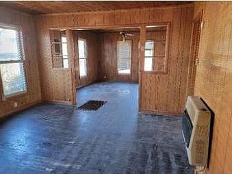 Additional Living Room