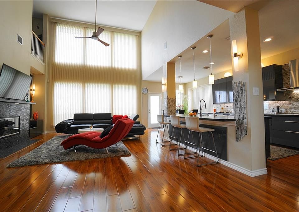 1st image of 11800 Woodland Way