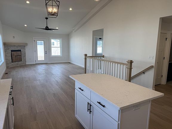 5th image of 1635 Red Clover STREET
