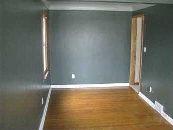 4th image of 1007 Merrill Ave