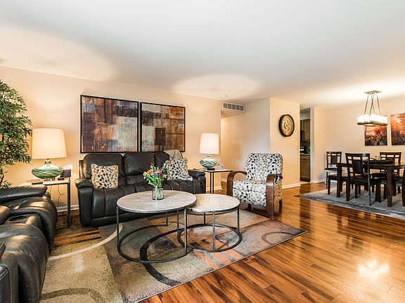 2nd image of 650 Murray Ln Unit 106