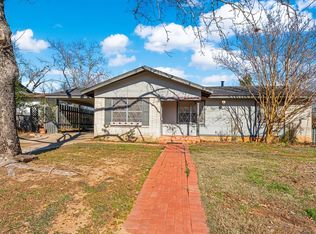312 W Mulberry St, Fredericksburg, TX 78624