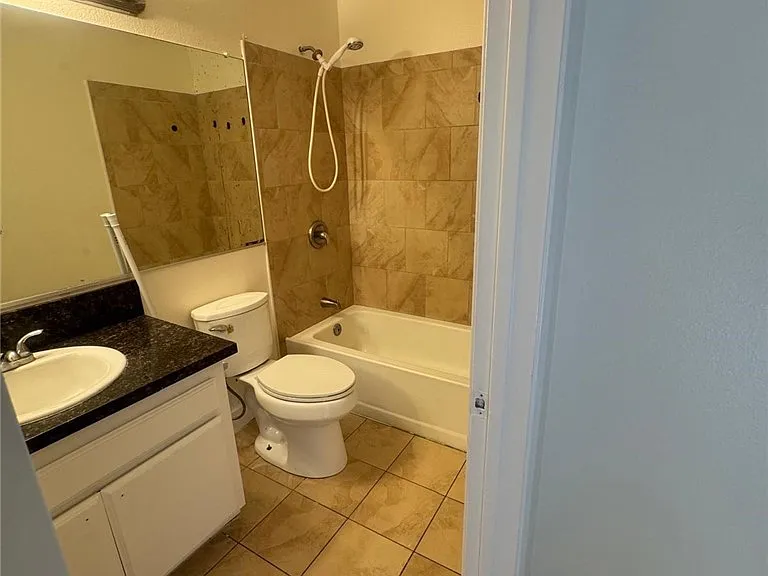 3133 Heather Ave — Photo 5