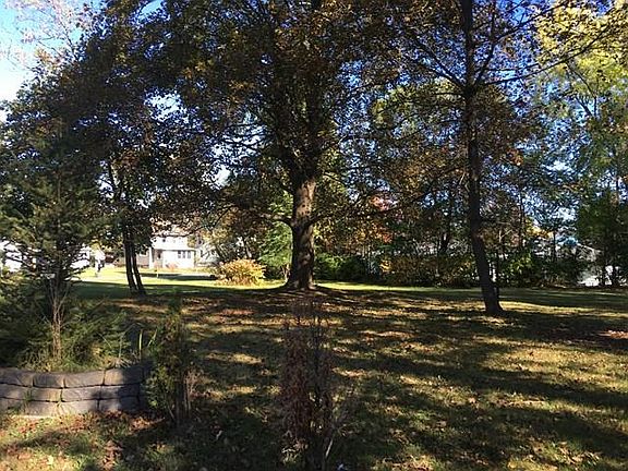 5th image of 831 Mount Zoar St