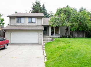 3310 E Tara Dr, Spokane, WA 99223