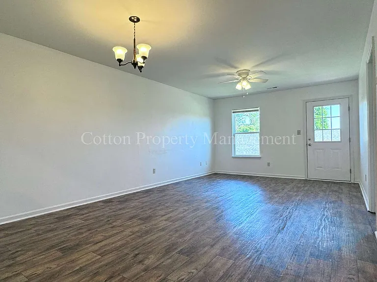 315 S Dudley St #16 — Photo 10
